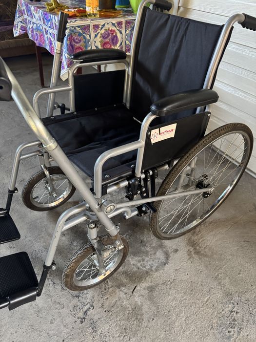 Инвалидная каляска продам