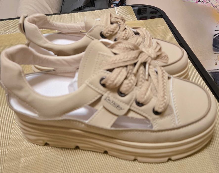 дамски сандали на платформа