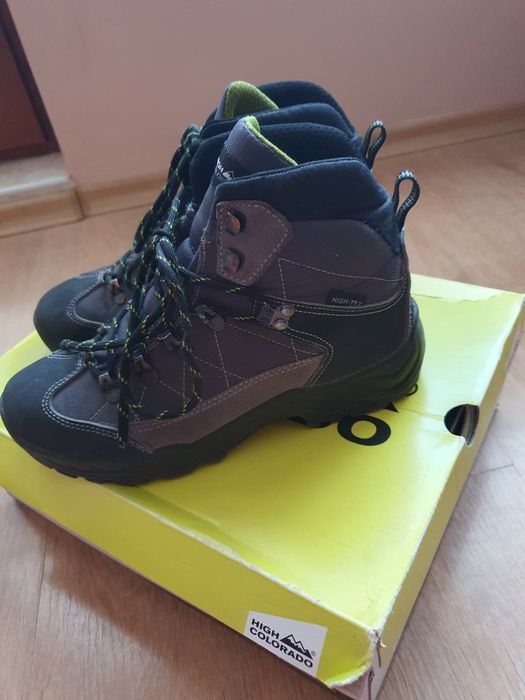 Мъжки юношески туристически обувки HIGH COLORADO 40 номер
