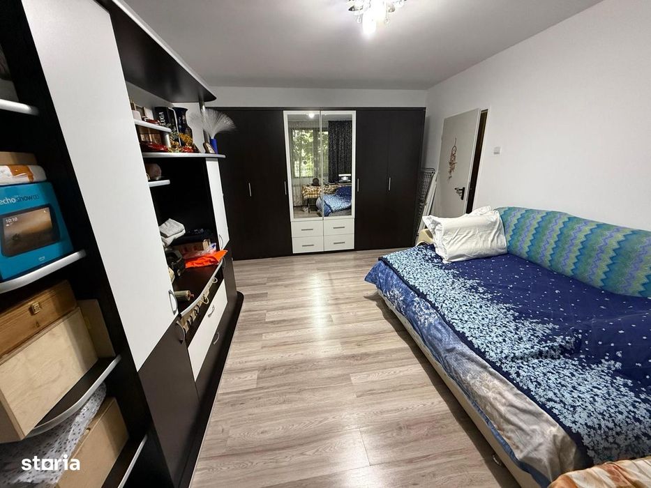 Vanzare apartament 2 camere Drumul Taberei Romancierilor Metrou — fotografia 1