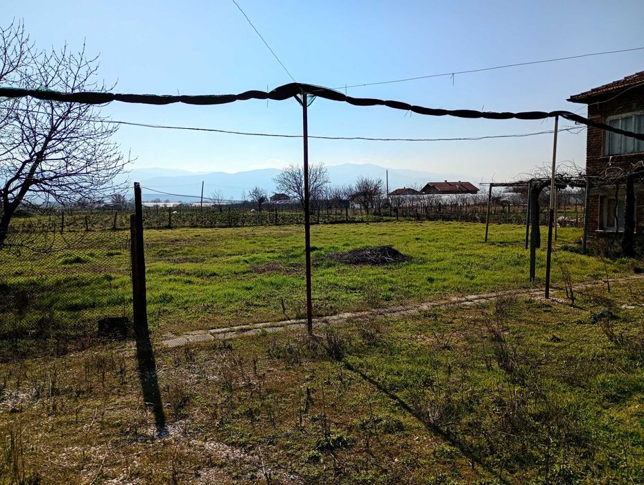 Къща в село Боянци на 4 км от Асеновград