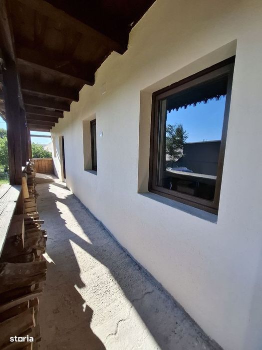 Casa Traditionala + Casa noua la tara langa Cluj. Teren 2000mp