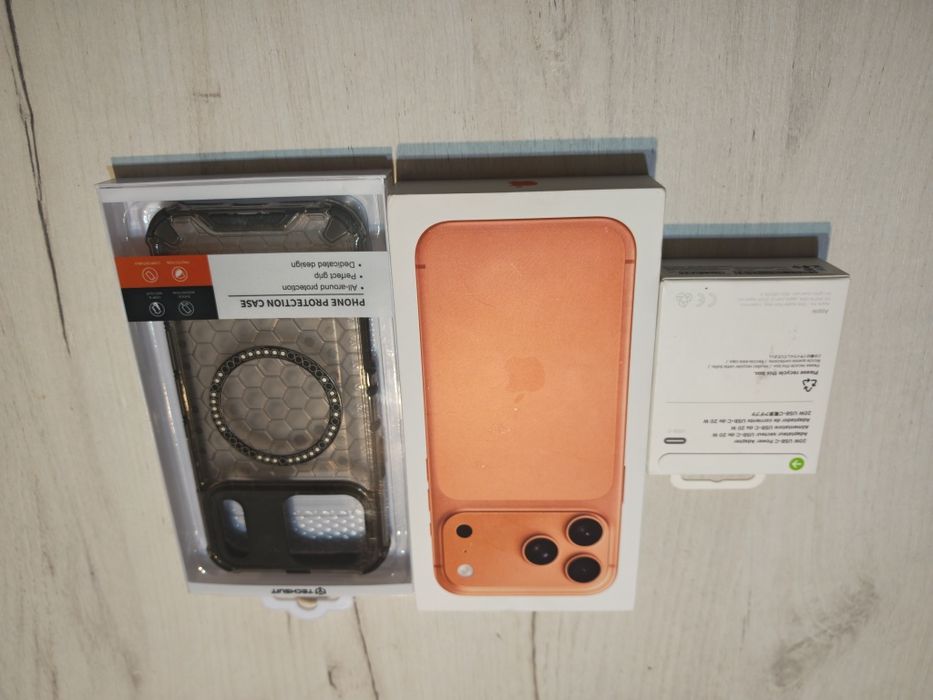 Чисто нов iPhone 17 Pro Max 256 GB 24 м гаранция