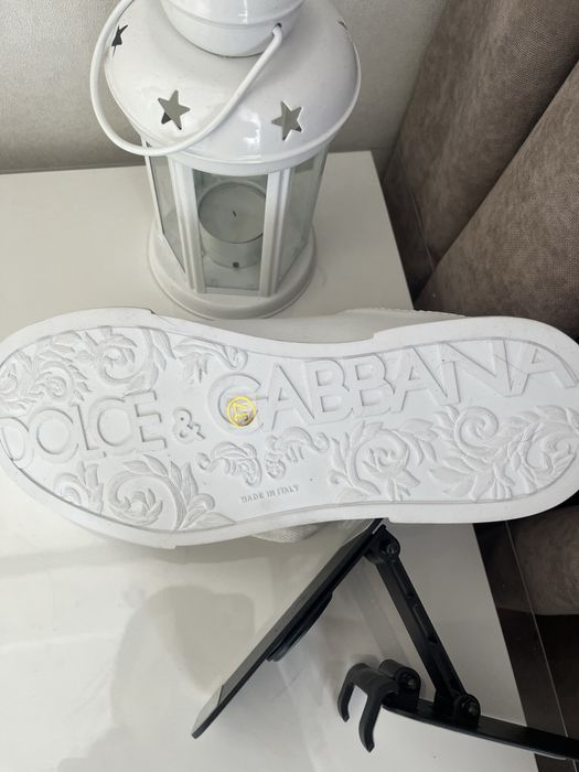 Новые кроссовки (ботинки) 38 р-р