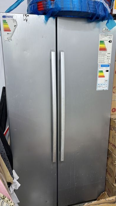 Холодильник двух дверный LG