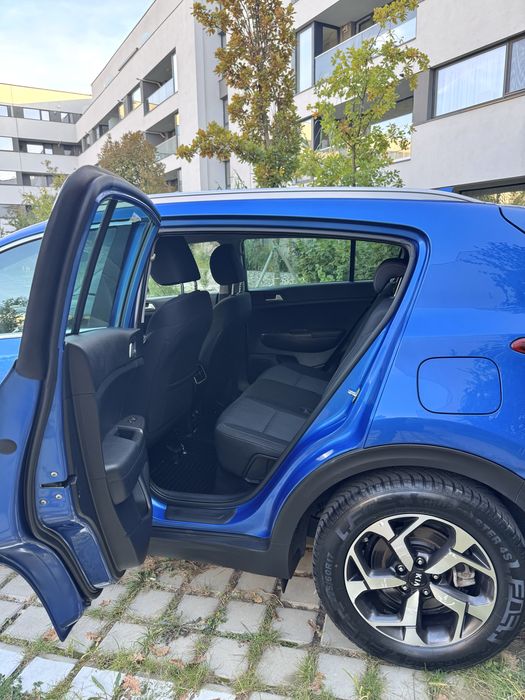 Kia Sportage 12.2021 1.6 CRDi Mild Hybrid 7DCT Achizitionat din reprezentanta KIA Autonet Bucureti