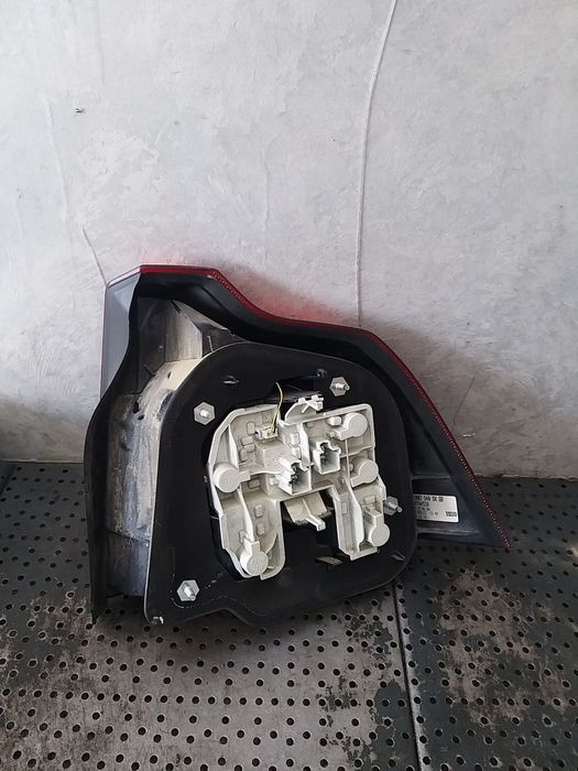 Stop tripla lampa stanga volvo s40 2 p1007s40sx 30744538