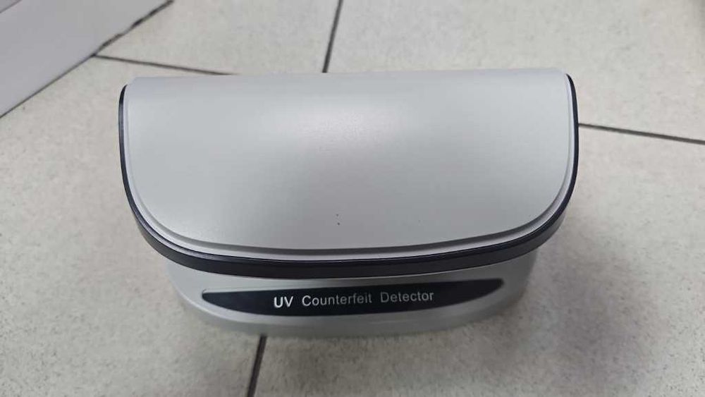 Мултифункционален UV детектор за фалшиви пари AL-09