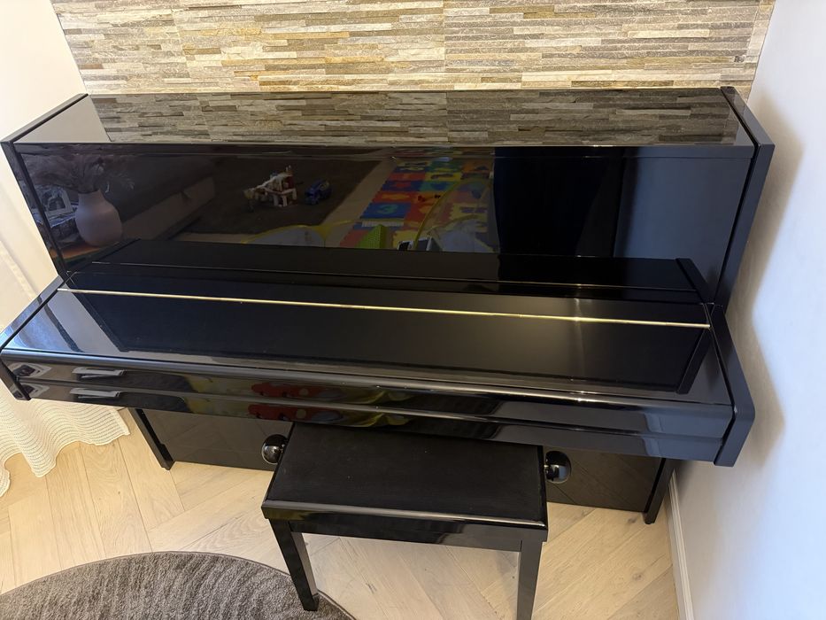 Pianina  Yamaha + scaun