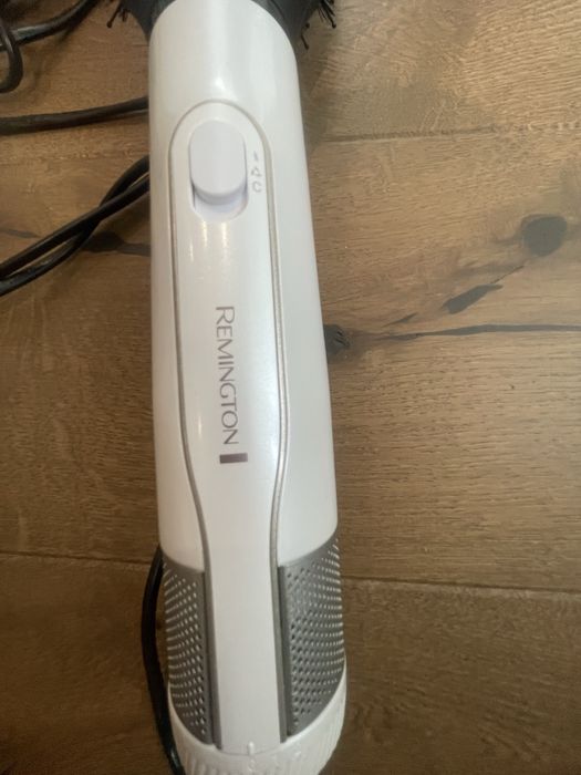 Сешоар Маша Remington Hydraluxe