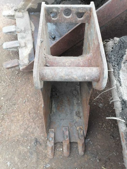 Vand cupa mica pentru Buldoexcavator