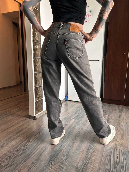 Pantaloni Levi Strauss originali