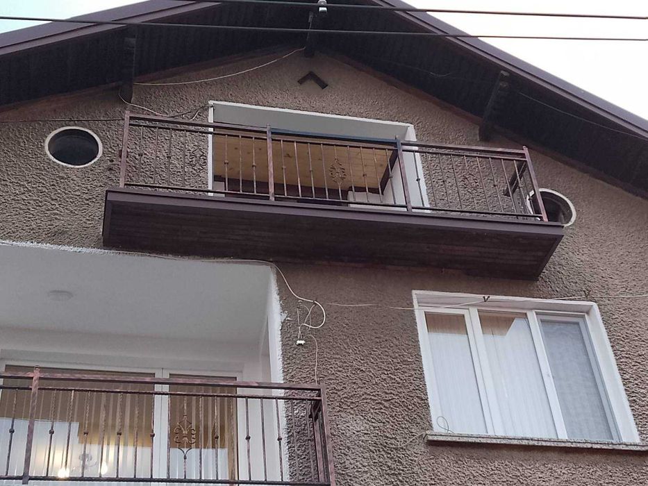 Парапети и огради от желязо