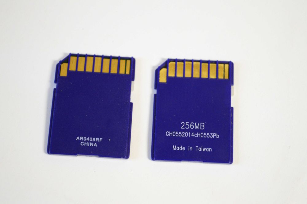 SD карти малък размер за стари фотоапарати и устройства