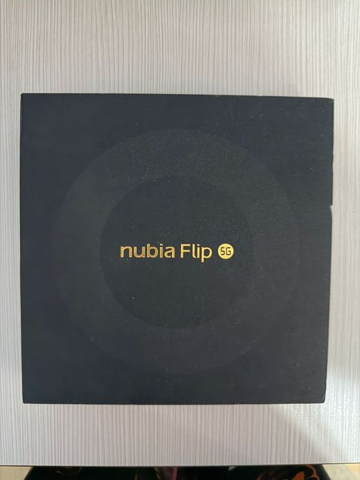 Nubia ZTE Flip 5G