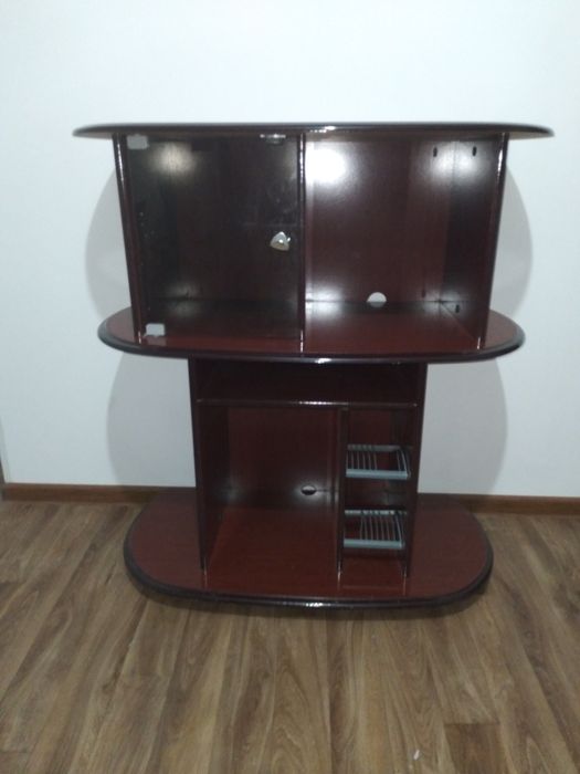 Подставка для телевизора