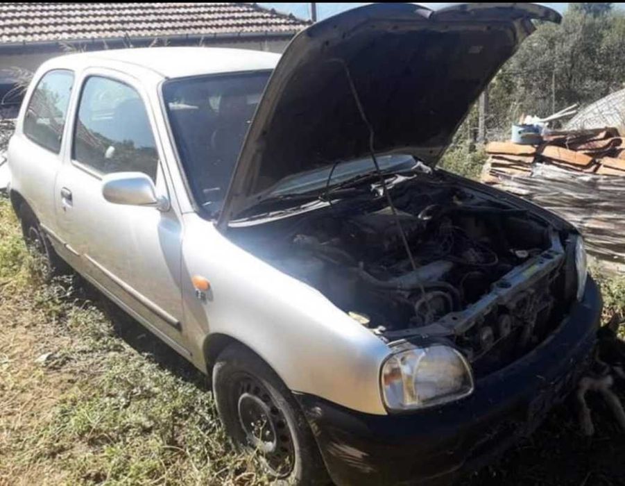 Nissan Micra K11 автоматик на части