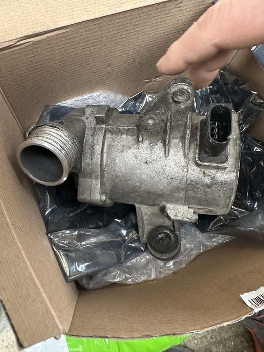 Водна помпа за BMW 116