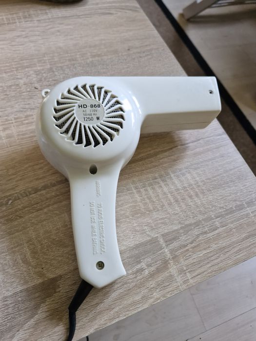 Uscător de par profesional styler asbestos free