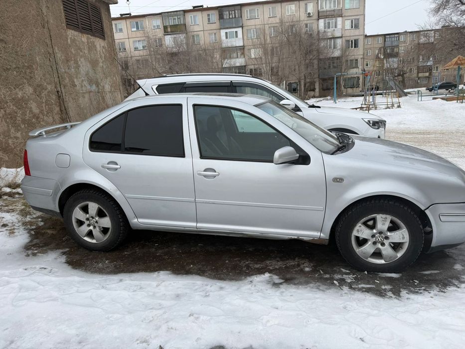 Продам машину Volkswagen Jetta