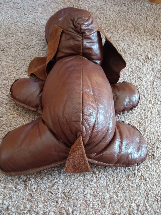 Куче,играчка.Естествена кожа