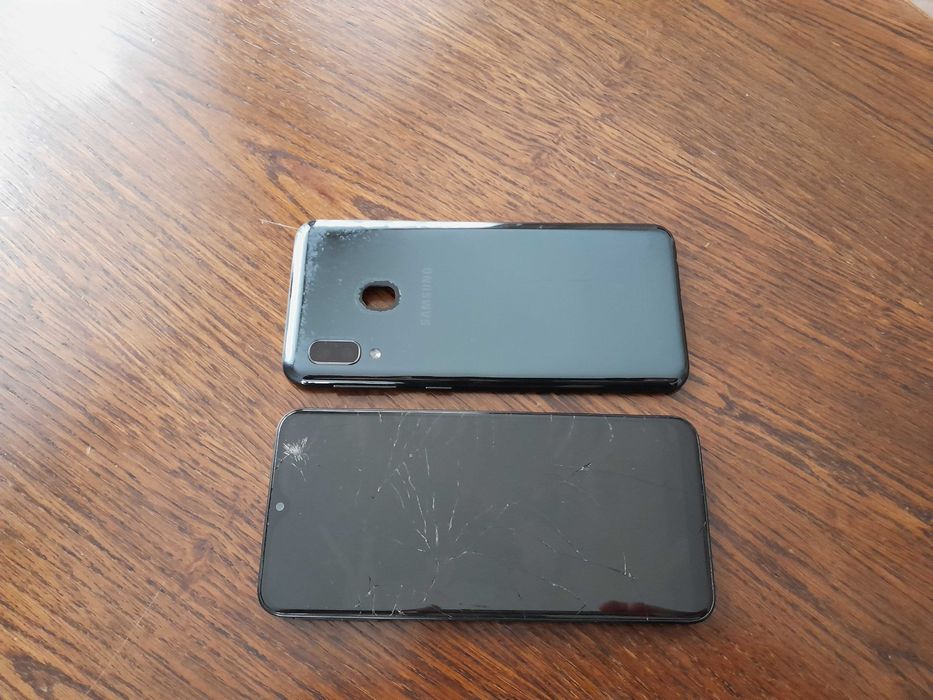 Samsung Galaxy A20E за части