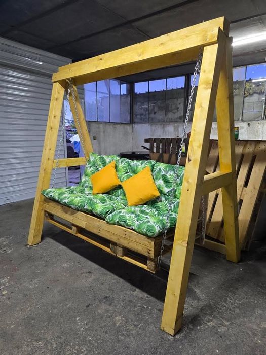 Градинска люлка.