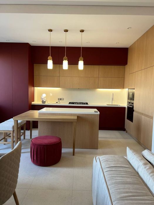 Корпусная мебель, шкафы, кухни, спальни, Межкомнатные двери.