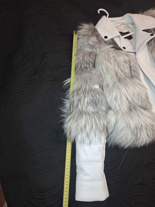 Vand haina de vulpe argintie si piele, marime 34(xs), deosebita, noua