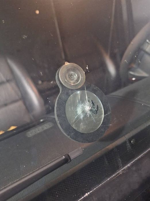 Лепене и възстановяване на спукани автостъкла