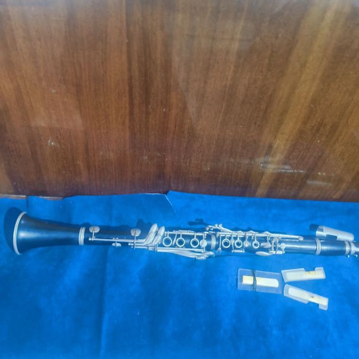 Продаётся кларнет.