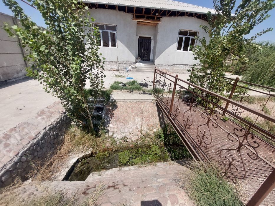 11 сотих 5 хона Собурбулок