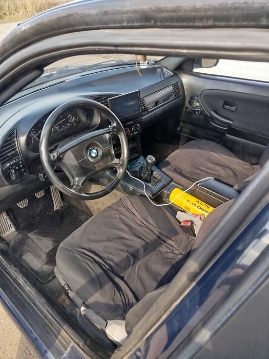 Срочно продам БМВ е36