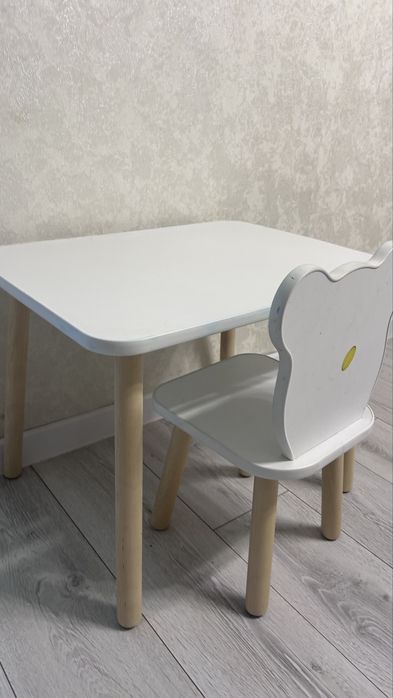 Детский столик и стульчик