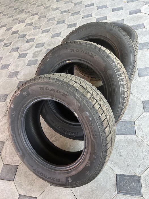 Комплект зимних шин. 265/60 R18