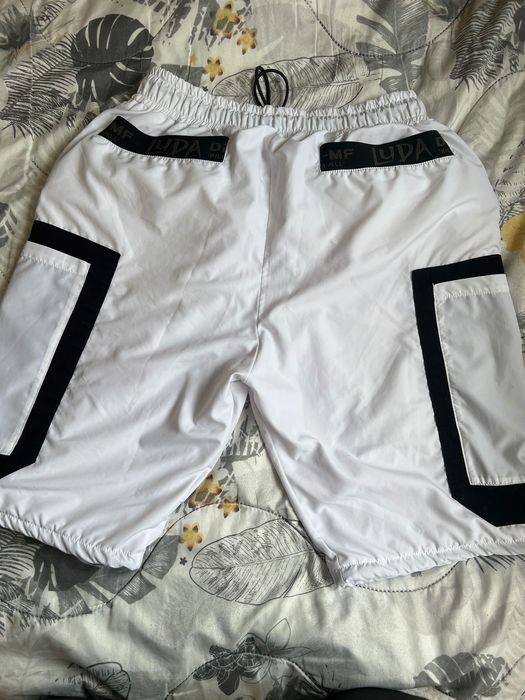 къси панталони LUDA