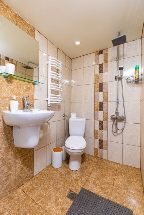 Дава се под наем Етаж от къща в Пловдив, Старият град - 90 кв.м за 1196.97 € - Снимка #10