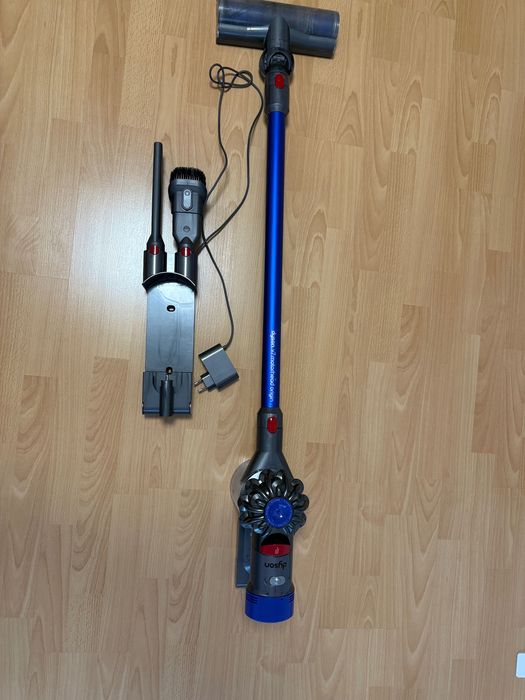 Aspirator Dyson V7 (SV11