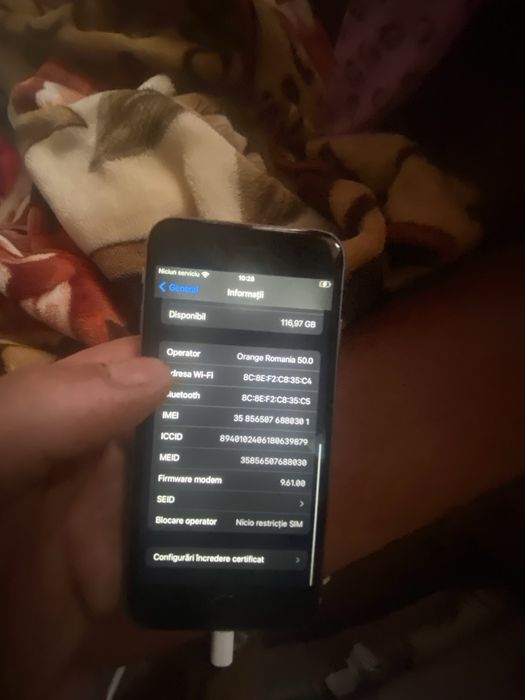 Vand iphone 6s in stare buna