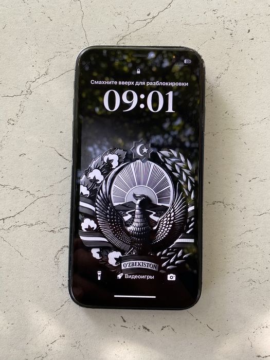 iphone xr .