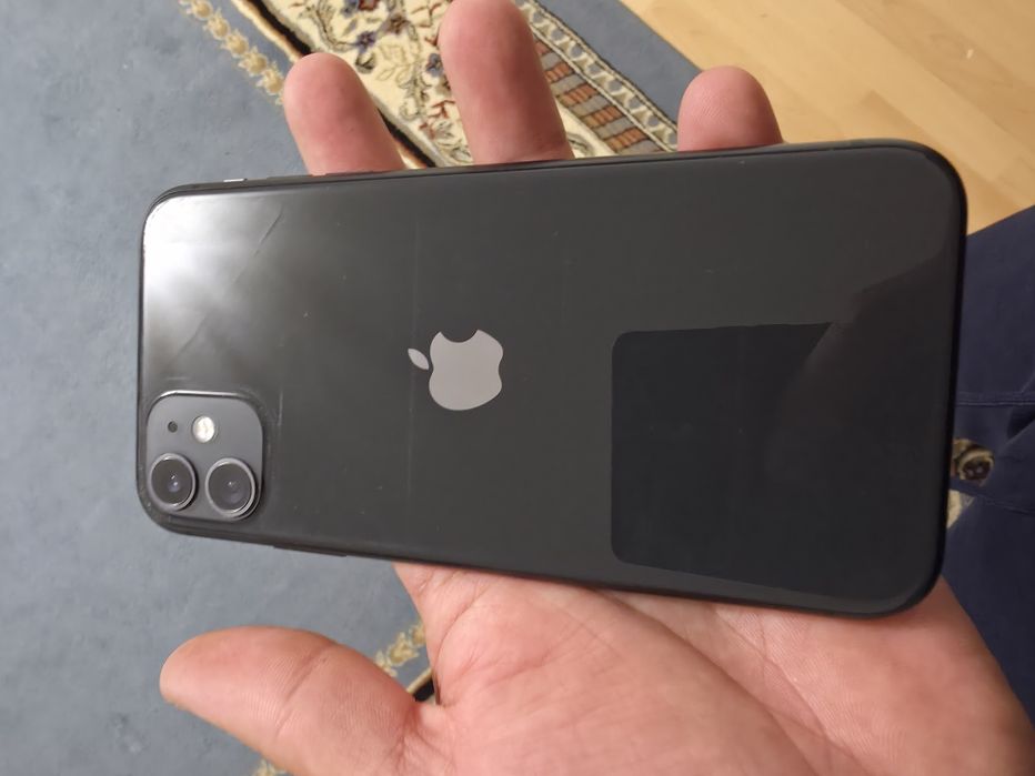 Продам Iphone 11