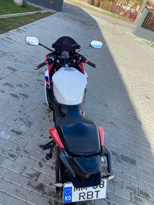 Vând Honda Cbr 125R A1 sau schimb cu cross suzuki rmz 250/450