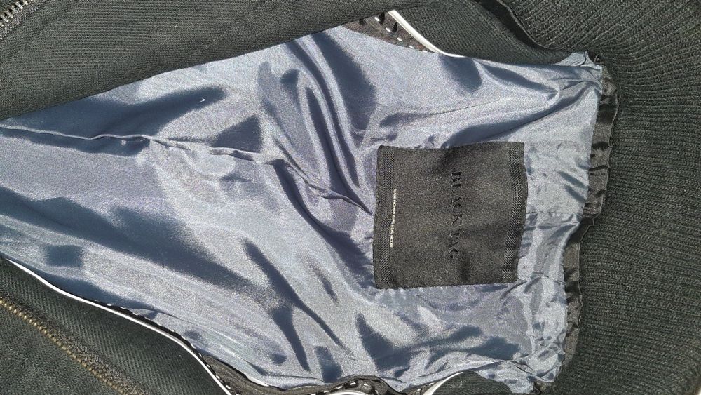 Palton barbati Zara,marimea L,nou cu eticheta  de culoare neagra