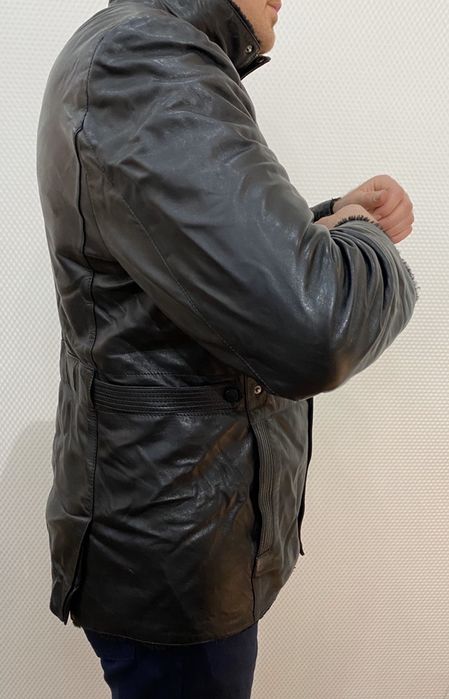 Продаётся в отличном состоянии кожаная дубленка