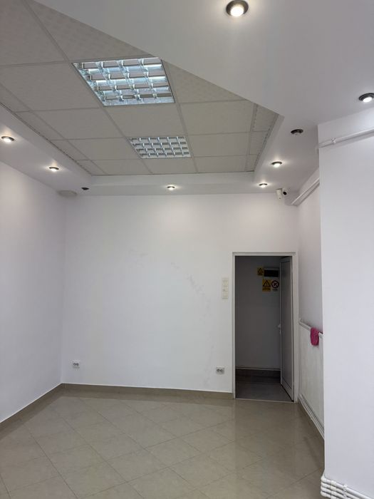 Spatiu comercial de inchiriat pe faleza 40mp