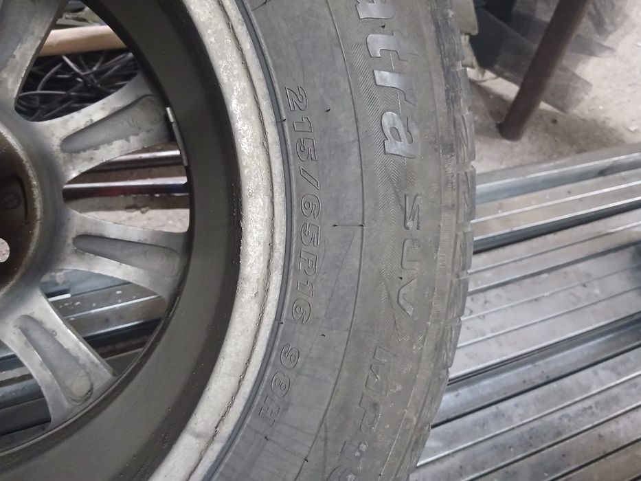 Продам шину с дисками