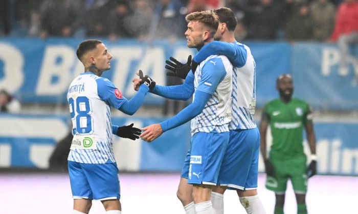 Set echipament Puma Universitatea Craiova UCV 23/24 mărimea L