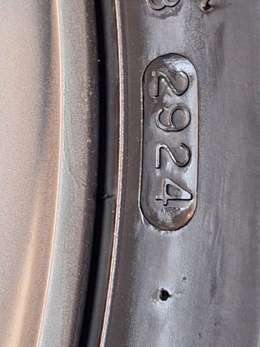 Jante Aliaj BORBET Y Black r19 cu cauciucuri Hankook.
