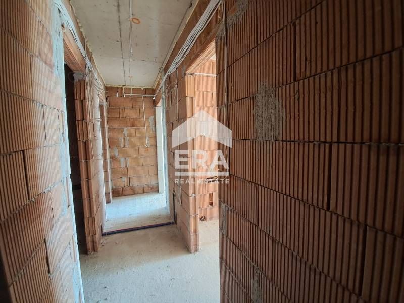 Продава се Тристаен апартамент в к.к. Св.Св. Константин и Елена - 137 кв.м за 2103 €/кв.м - Снимка #11