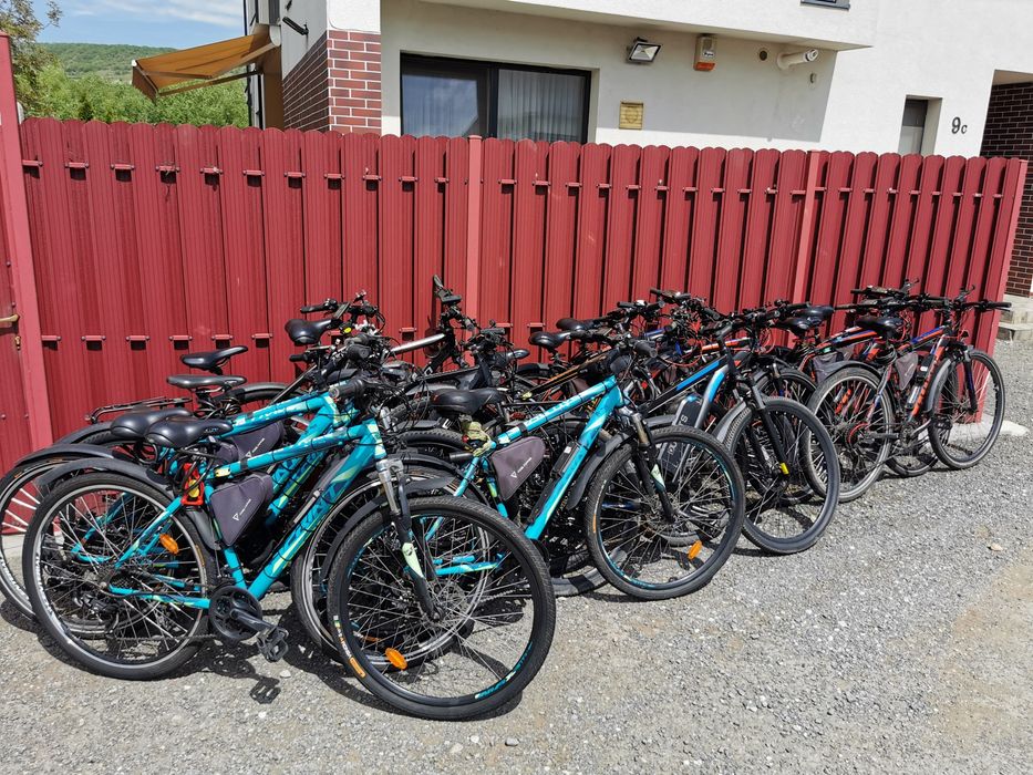 Închiriere biciclete electrice, livrare mâncare chirie Tazz Glovo Bolt